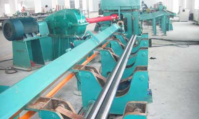無心車床矯直滾光機(jī)聯(lián)線機(jī)組4